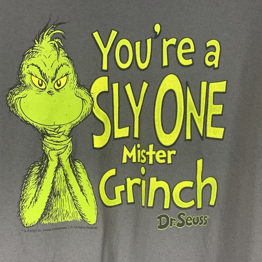 Vintage 2001 Dr Seuss Graphic Tee T Shirt Sz M "YOU'RE A SLY ONE MISTER GRINCH" - Picture 2 of 7